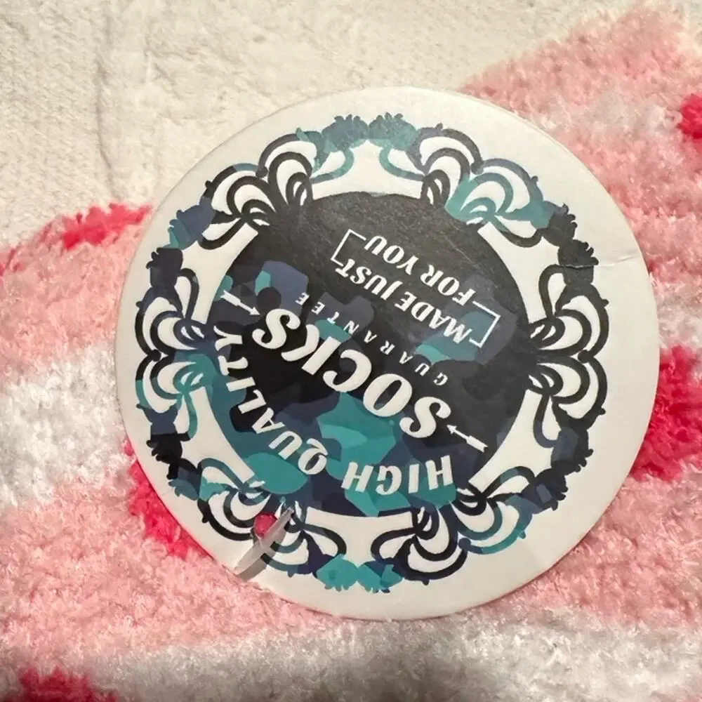Womens High Quality Fuzzy Socks - NWT